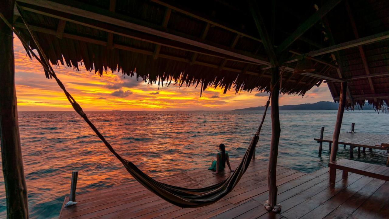 Methos Homestay - Raja Ampat Yennanas Besir Exterior foto