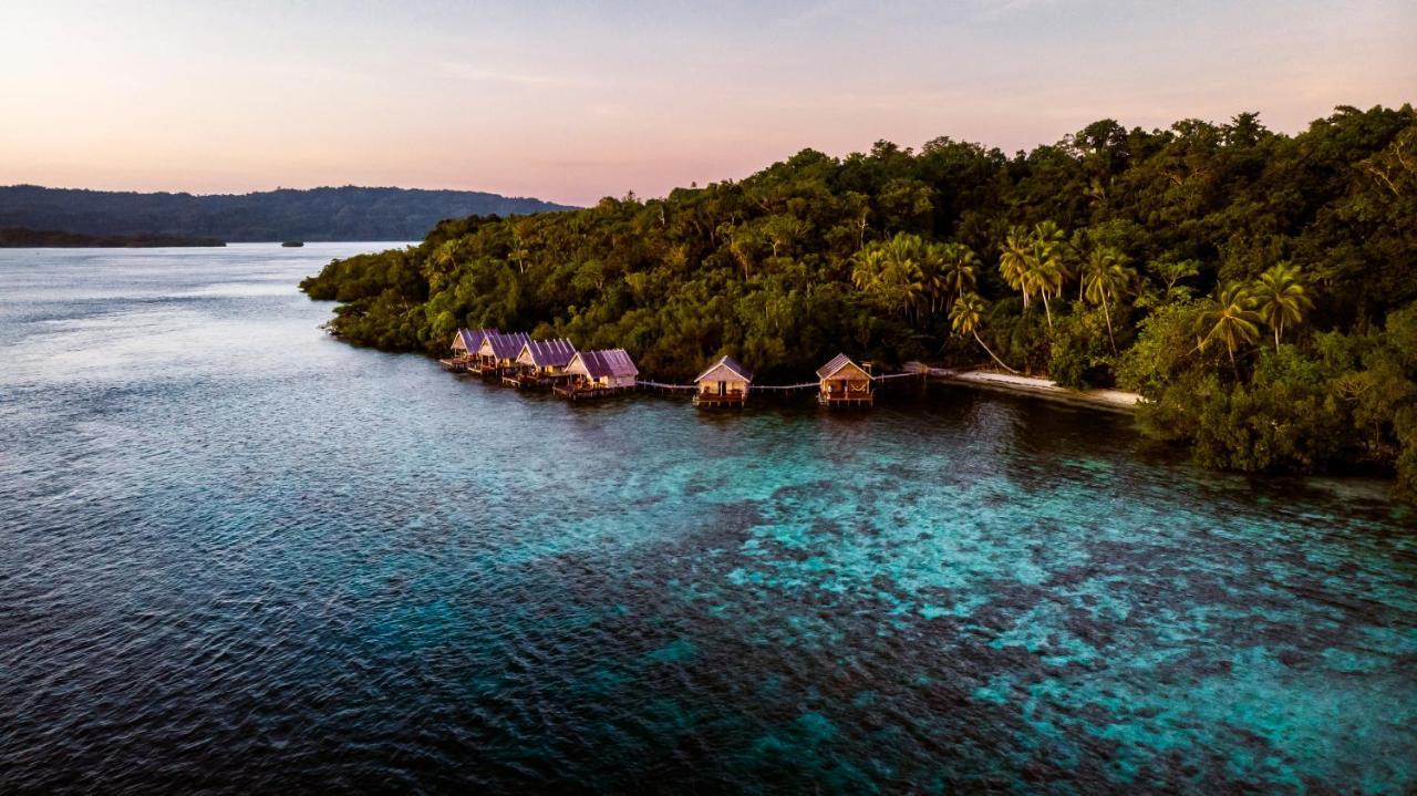 Methos Homestay - Raja Ampat Yennanas Besir Exterior foto