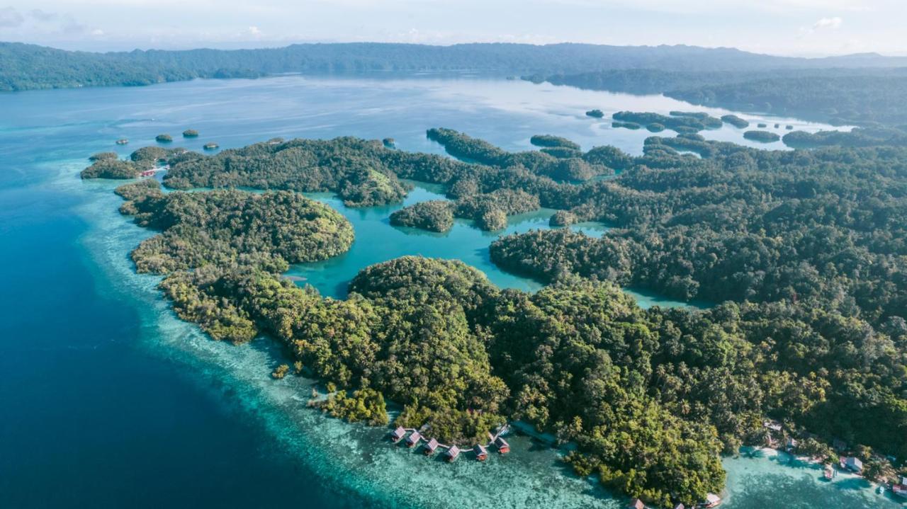 Methos Homestay - Raja Ampat Yennanas Besir Exterior foto