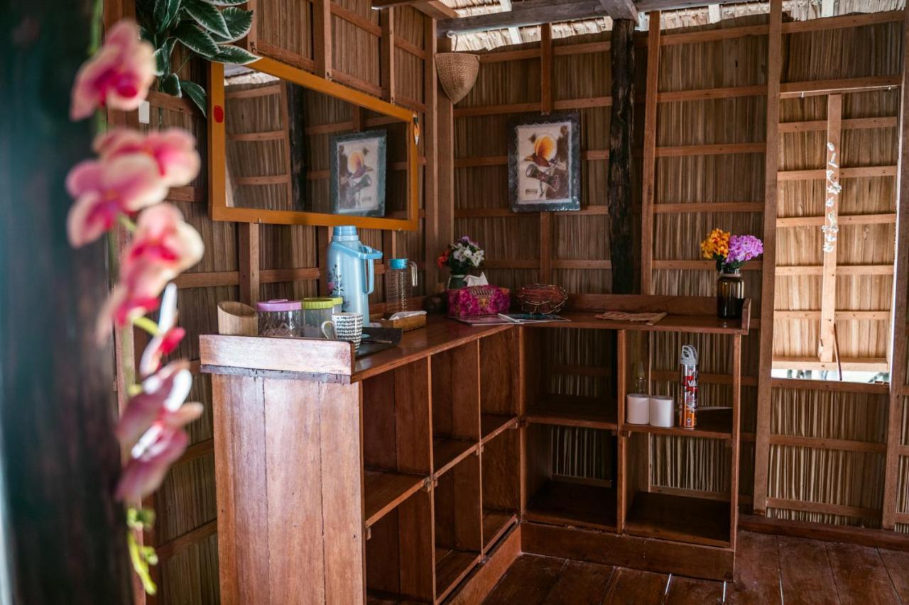 Methos Homestay - Raja Ampat Yennanas Besir Exterior foto