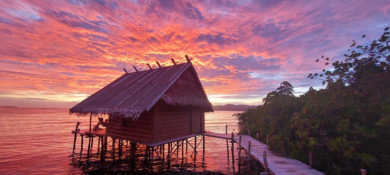 Methos Homestay - Raja Ampat Yennanas Besir Exterior foto
